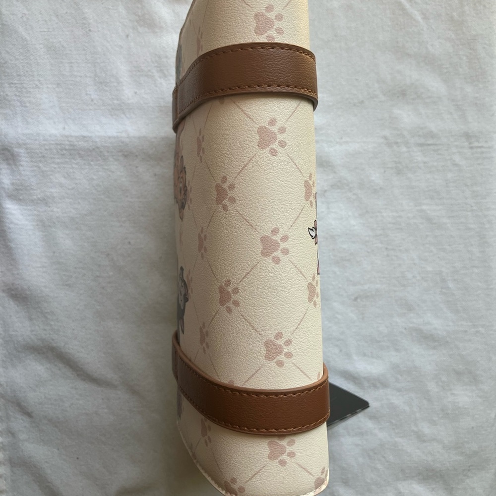 NWT Disney Loungefly Cream and Brown Paw Print Bag - Picture 2 of 7